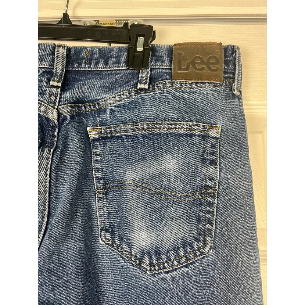 Lee measurements waist